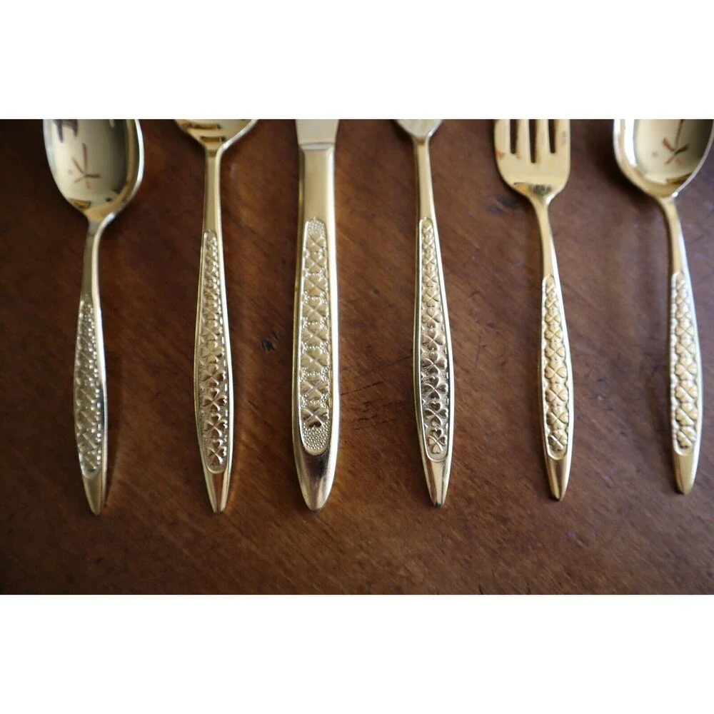 49x Lifetime Cutlery Corp 23k Gold Electroplate Japan Clover Heart Service for 8